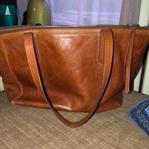 brown Fossil purse